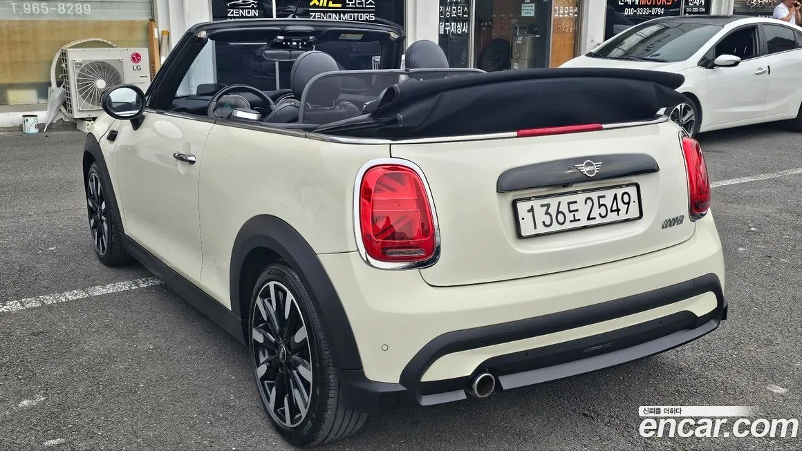 Mini Cooper Convertible — фото 4