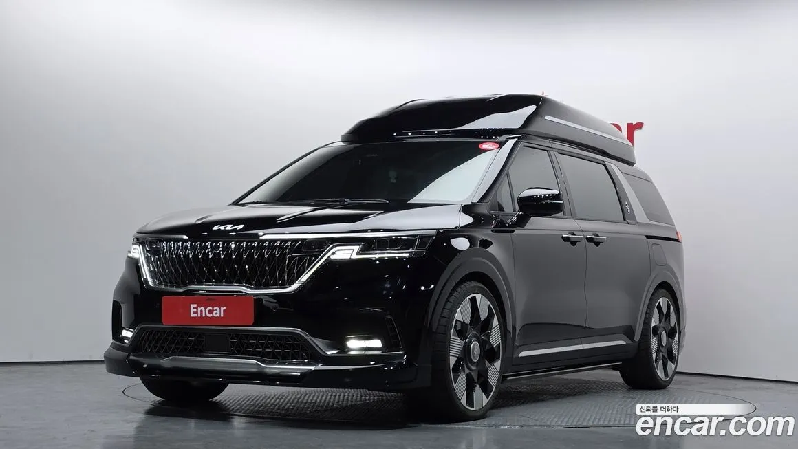 Kia Carnival — фото 1