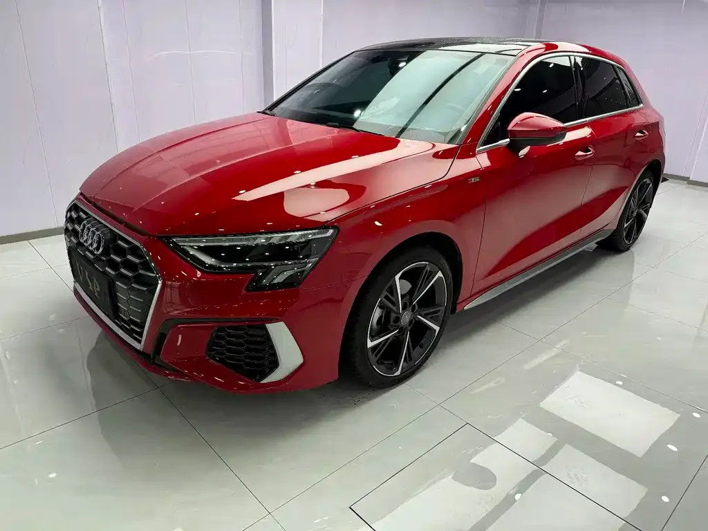 Audi A3 2022 из CN, фото 1