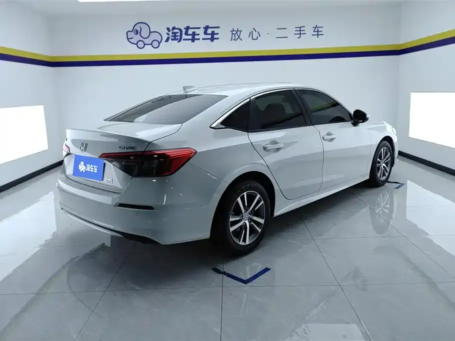 Honda Civic — фото 3