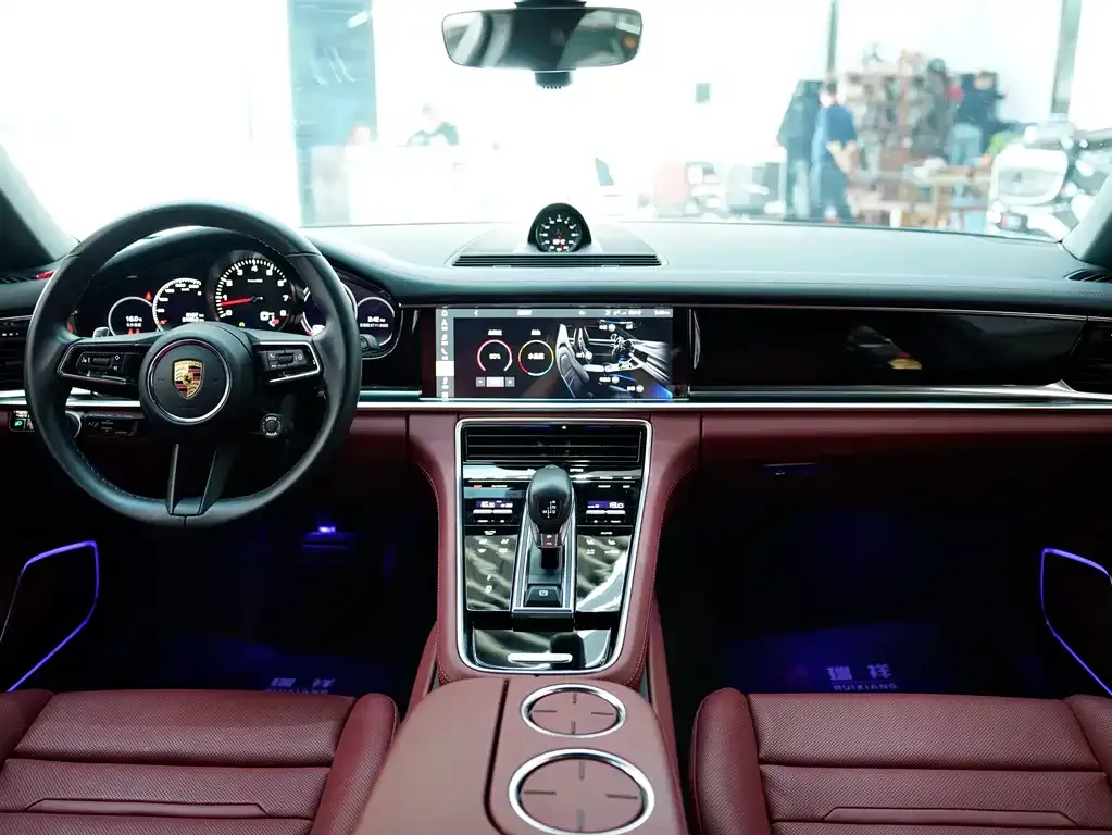 Porsche Panamera — фото 8