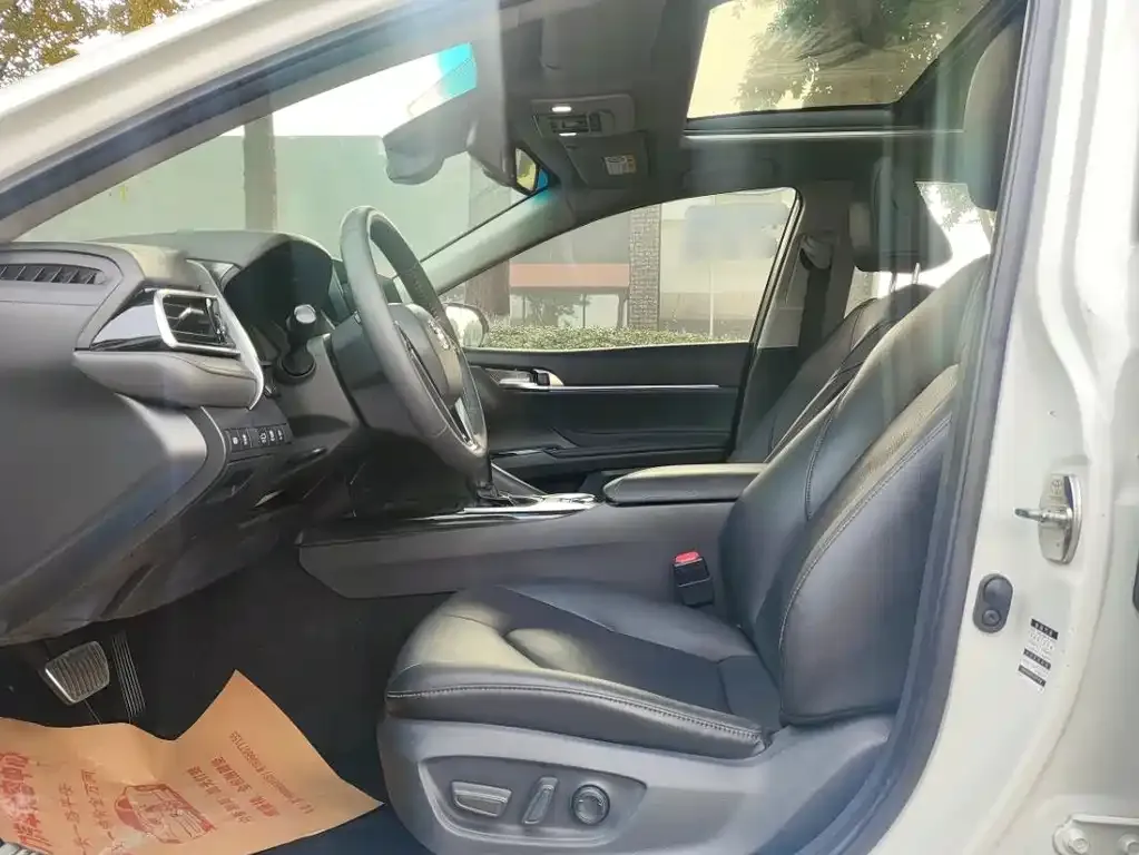 Toyota Camry 2022 из CN, фото 4