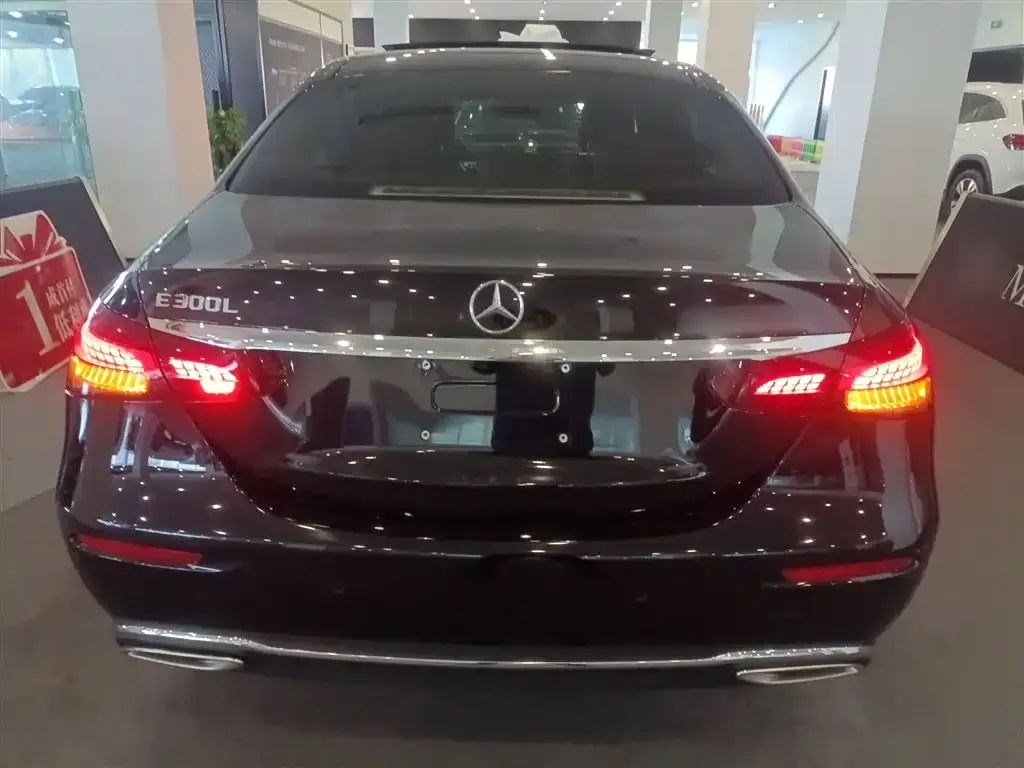 Mercedes-Benz E-Class 2023 из CN, фото 6