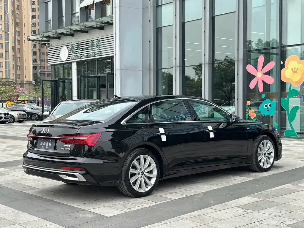 Audi A6L 2024 из CN, фото 5