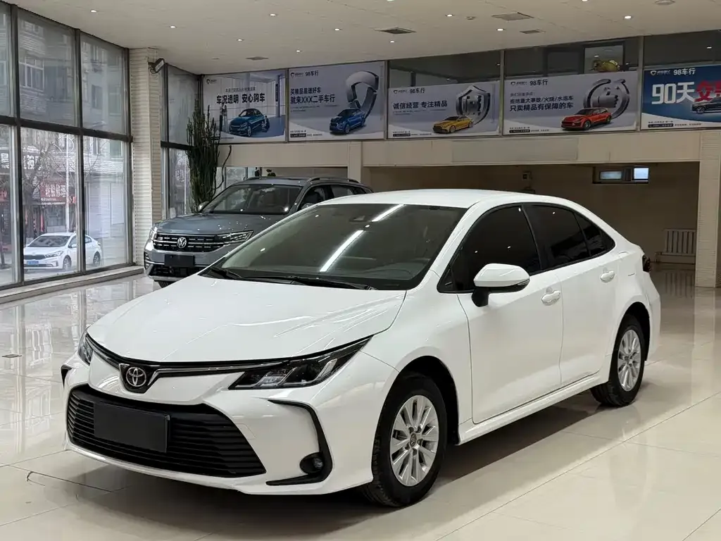 Toyota Corolla 2022 из CN, фото 1