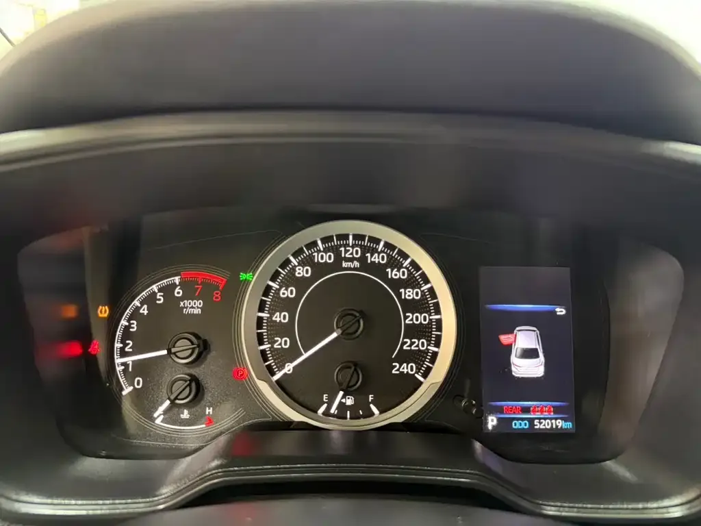 Toyota Corolla 2022 из CN, фото 10