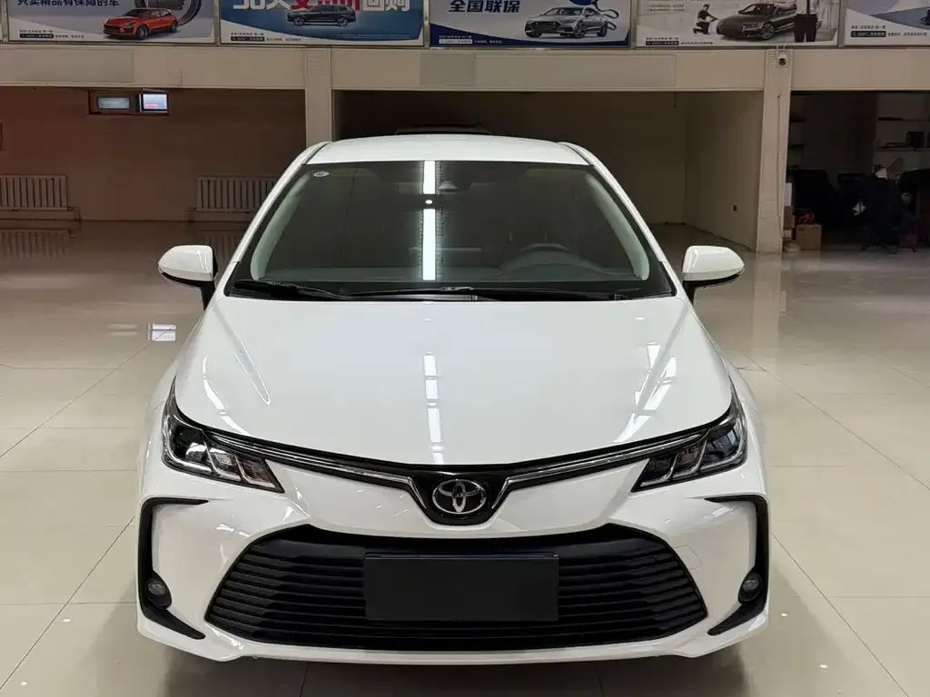 Toyota Corolla 2022 из CN, фото 2