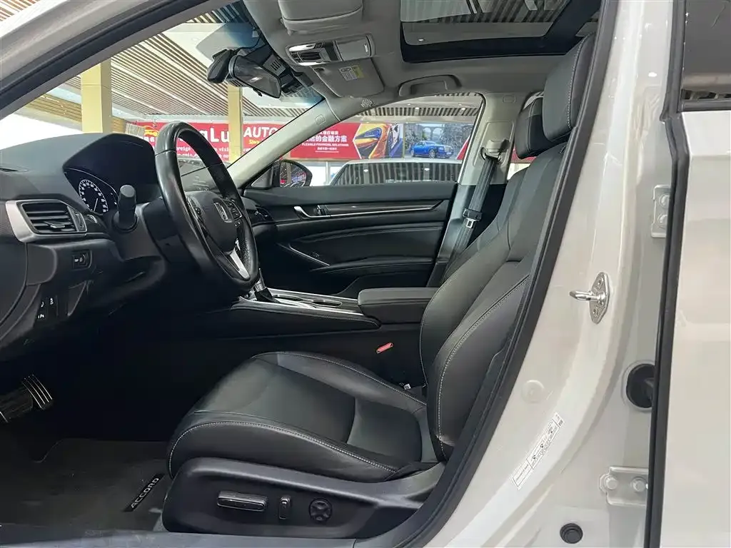Honda Accord 2023 из CN, фото 10
