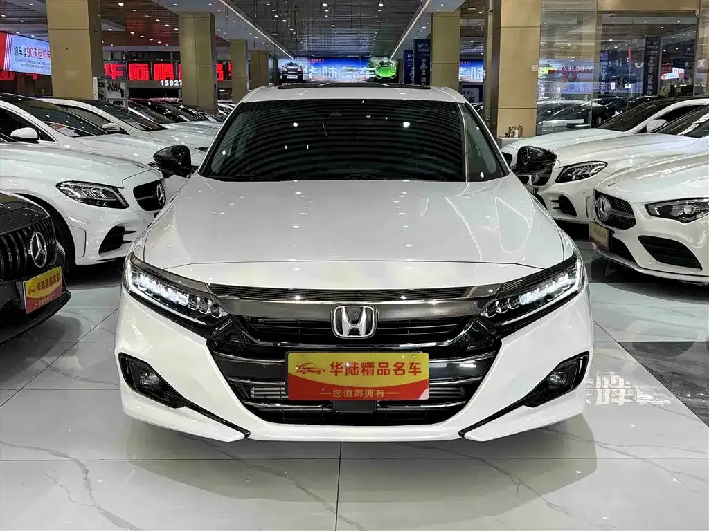 Honda Accord 2023 из CN, фото 2