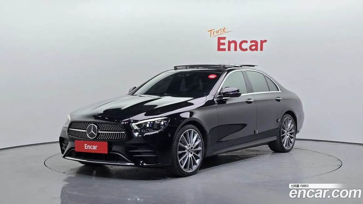Mercedes-Benz E-Class — фото 1