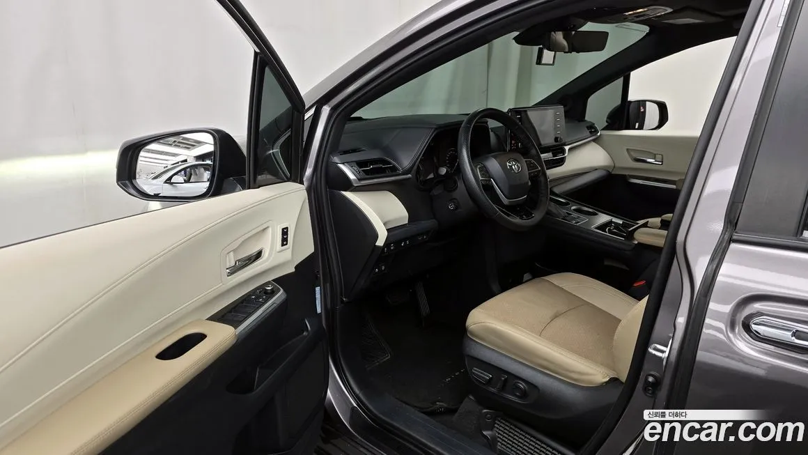Toyota Sienna 2022 из KR, фото 10