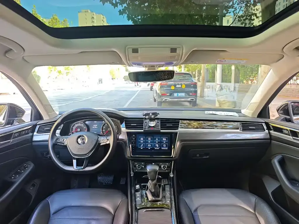 Volkswagen Phideon 2021 из CN, фото 5