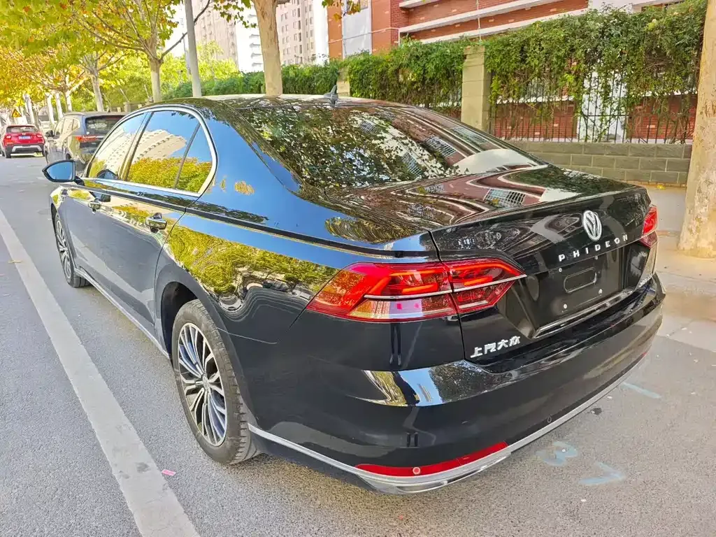 Volkswagen Phideon 2021 из CN, фото 7