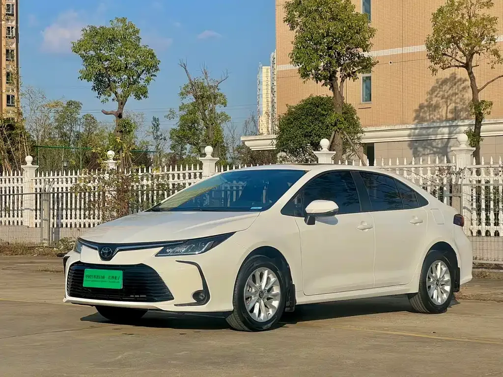 Toyota Corolla 2022 из CN, фото 1