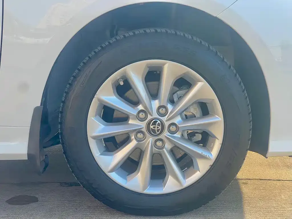 Toyota Corolla 2022 из CN, фото 2