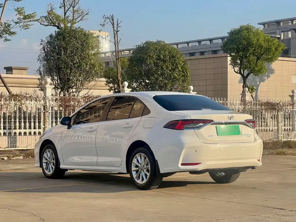 Toyota Corolla 2022 из CN, фото 8