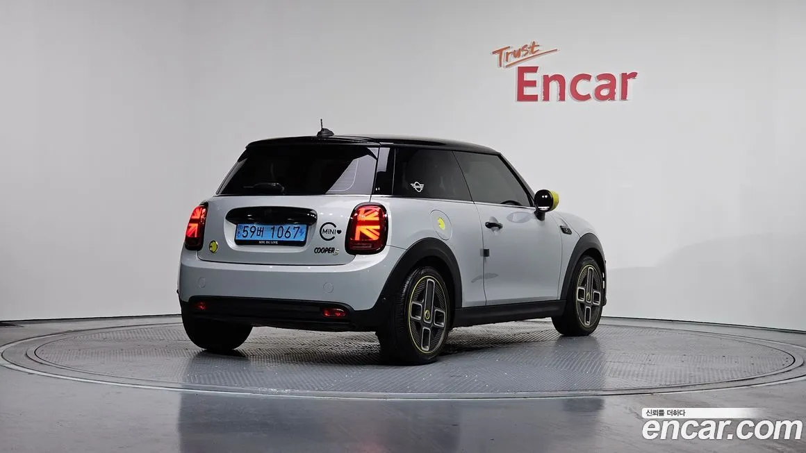 Mini Cooper 2023 из KR, фото 2