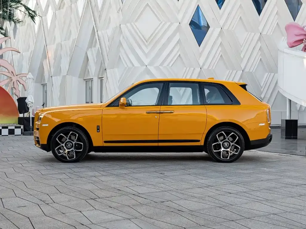 Rolls-Royce Cullinan 2024 из CN, фото 7