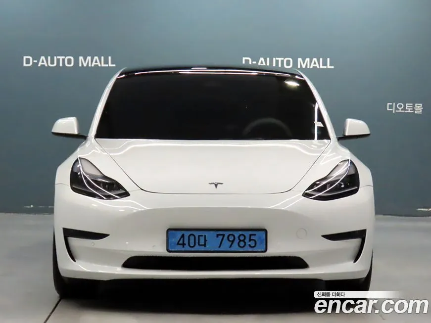 Tesla Model 3 — фото 2