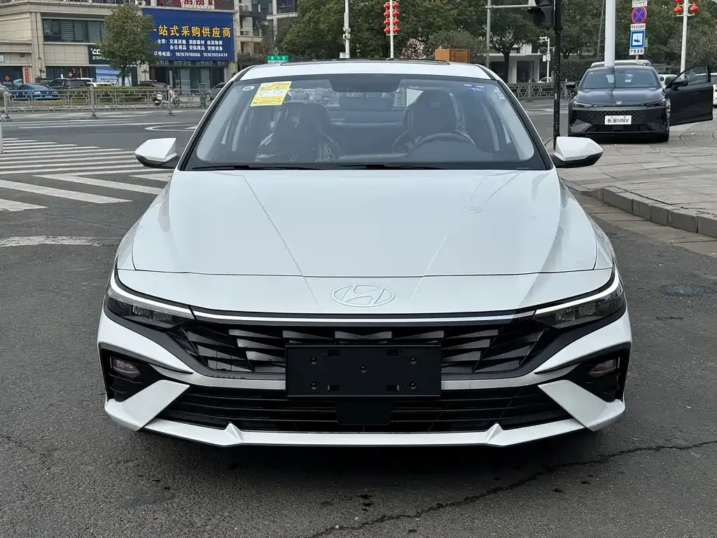 Hyundai Elantra 2025 из CN, фото 2