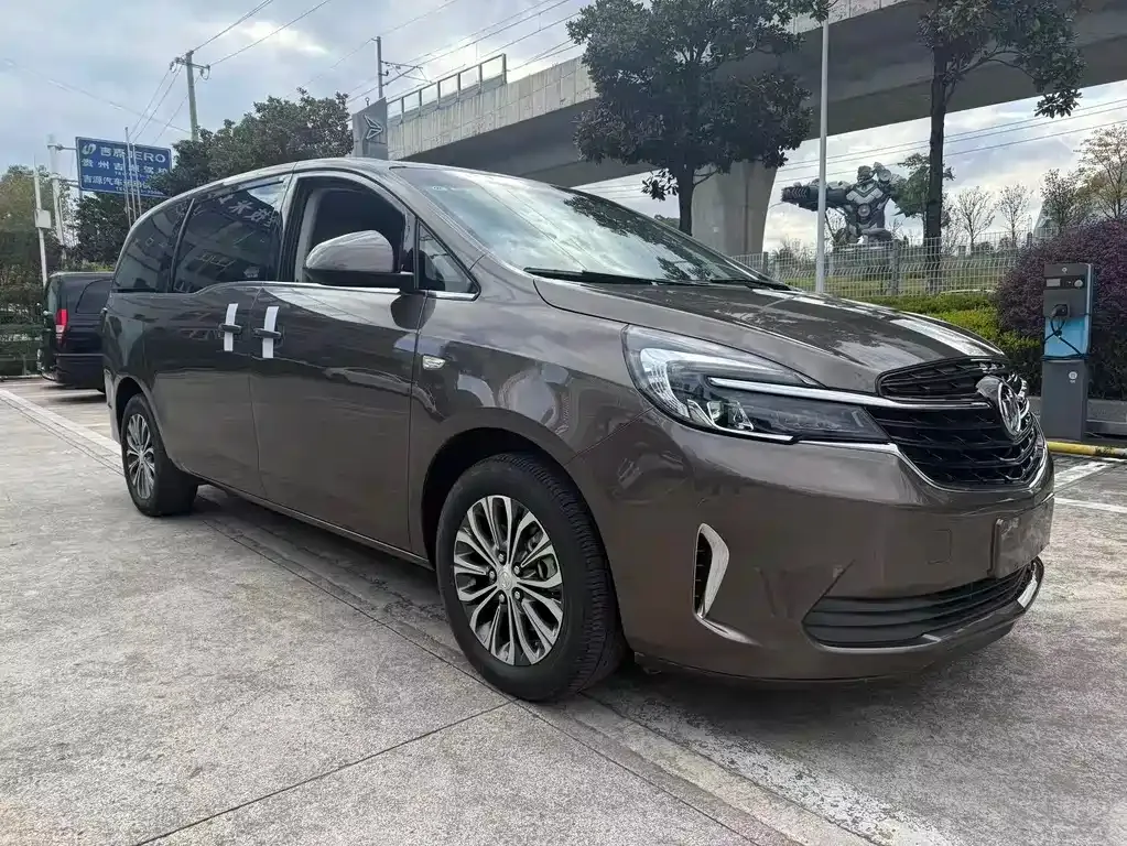 Buick GL8 2021 из CN, фото 3