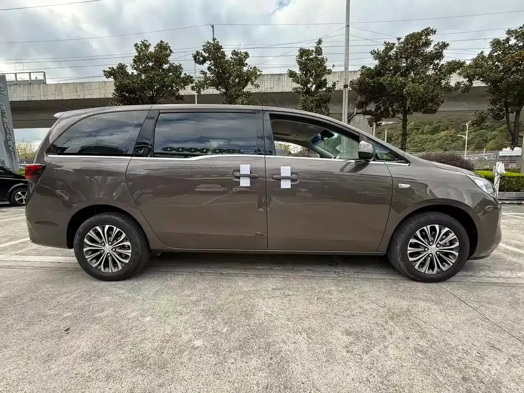 Buick GL8 2021 из CN, фото 4
