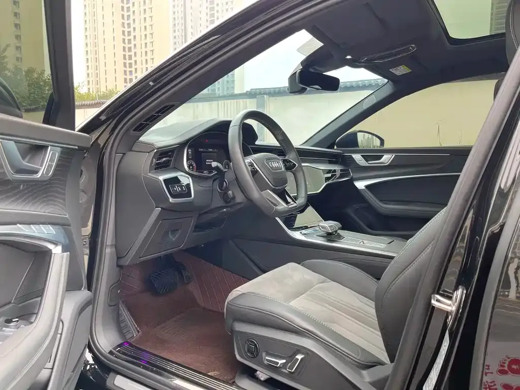 Audi A6L 2024 из CN, фото 4