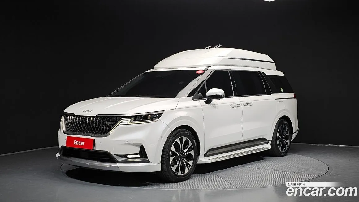 Kia Carnival — фото 1