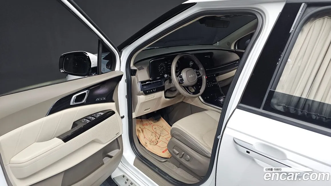 Kia Carnival — фото 10