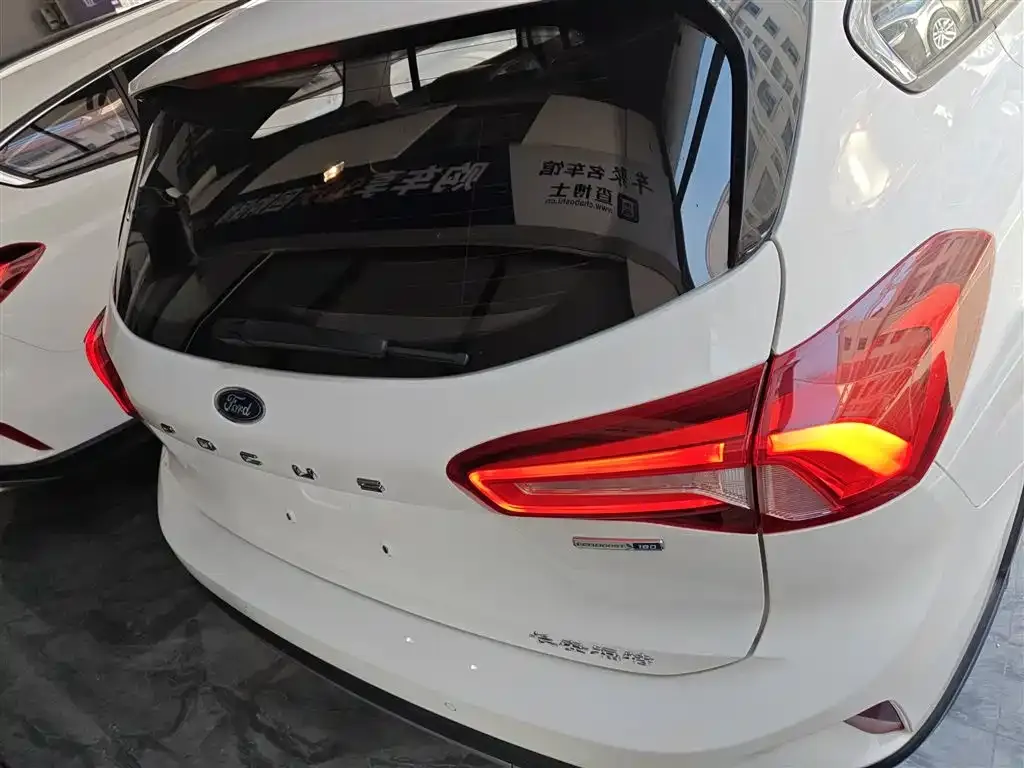 Ford Focus 2022 из CN, фото 6