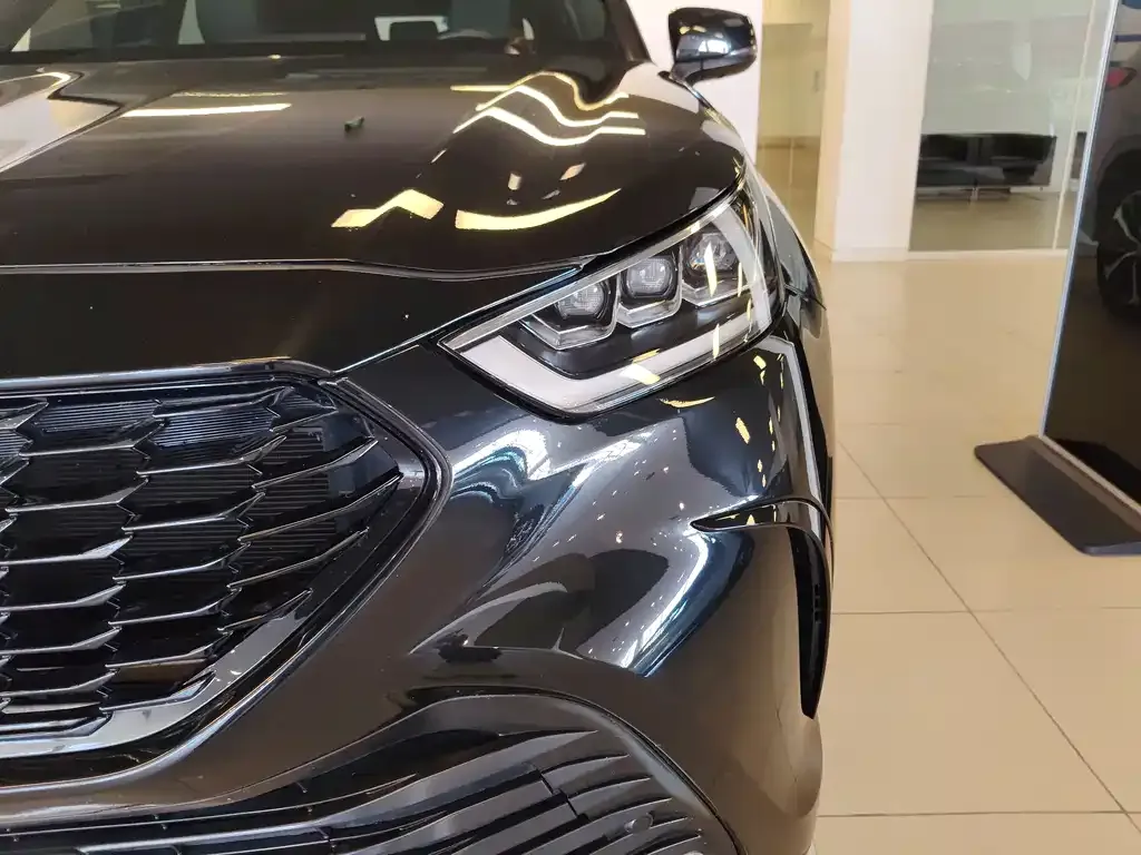 Toyota Crown Kluger 2021 из CN, фото 6