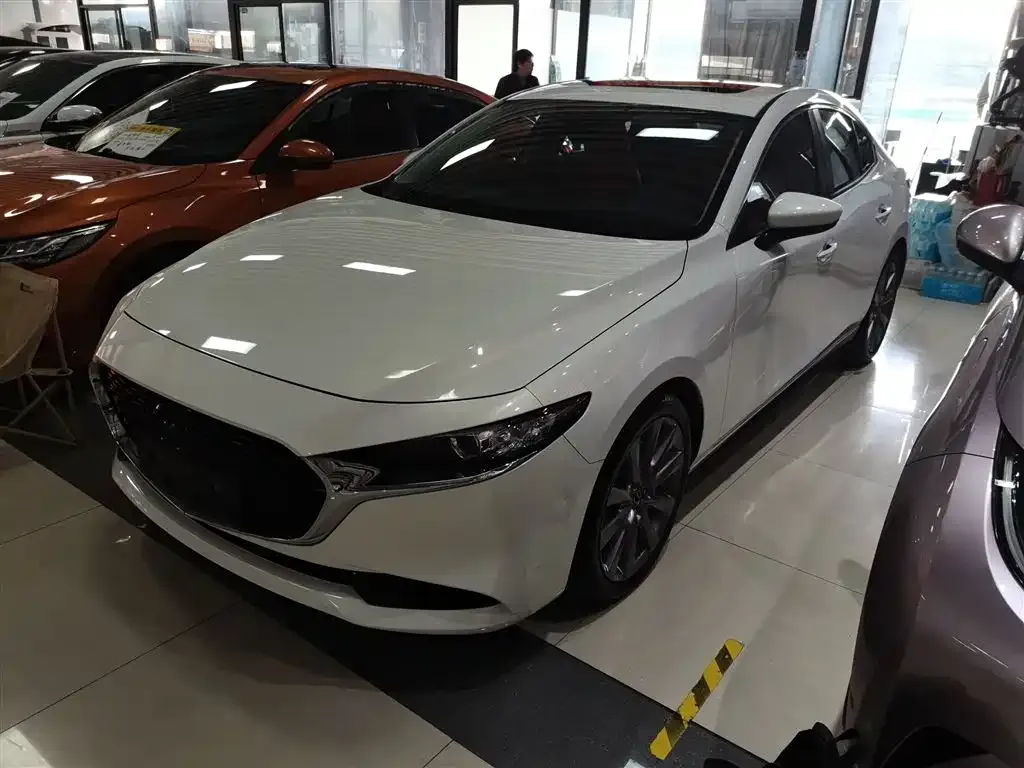 Mazda 3 Axela 2021 из CN, фото 2