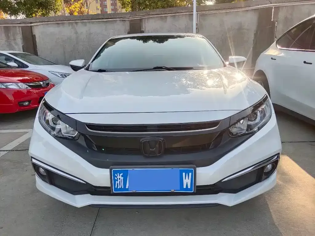 Honda Civic 2021 из CN, фото 2