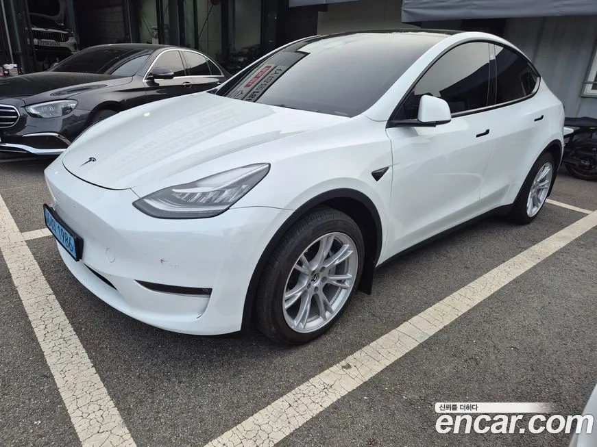 Tesla Model Y 2022 из KR, фото 2