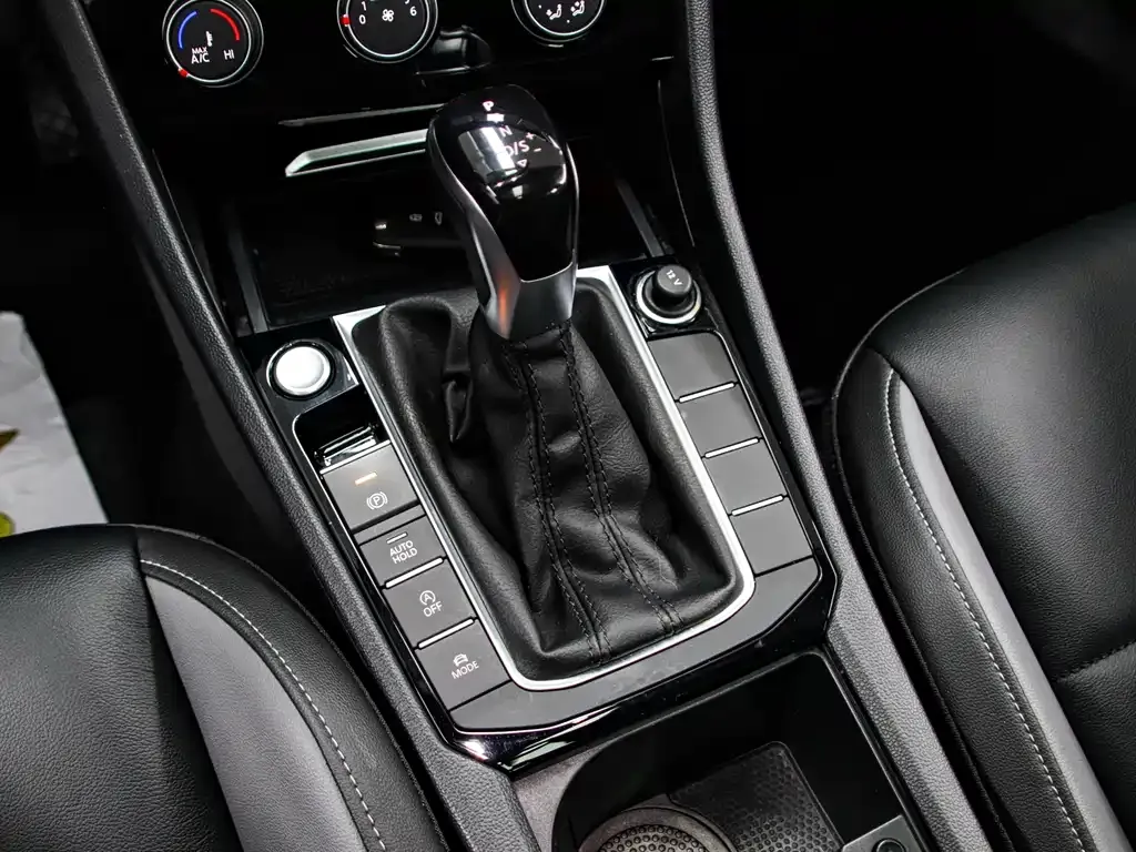 Volkswagen Sagitar 2021 из CN, фото 10