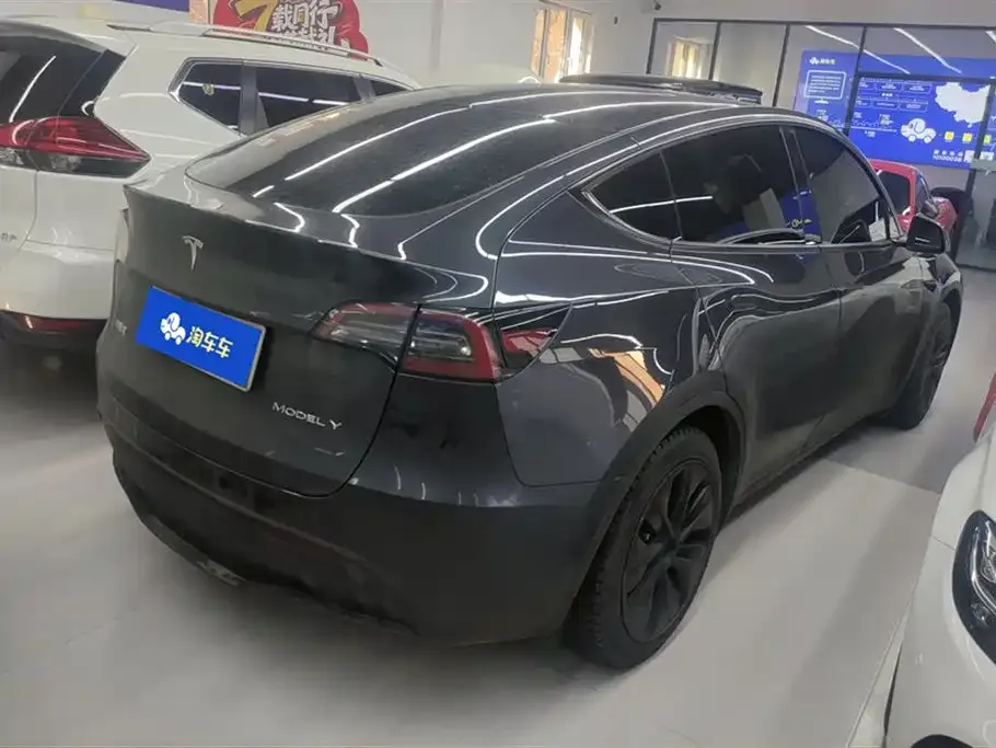 Tesla Model Y 2024 из CN, фото 3
