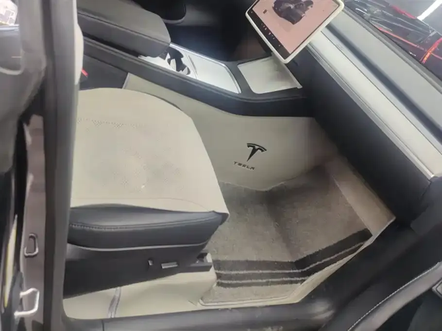 Tesla Model Y 2024 из CN, фото 8