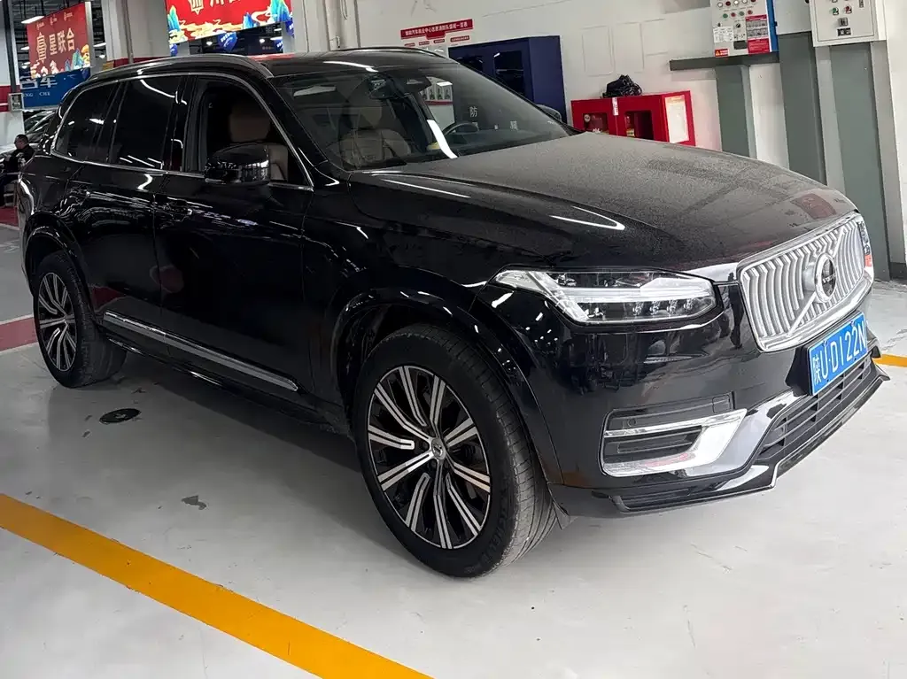 Volvo XC90 2023 из CN, фото 3