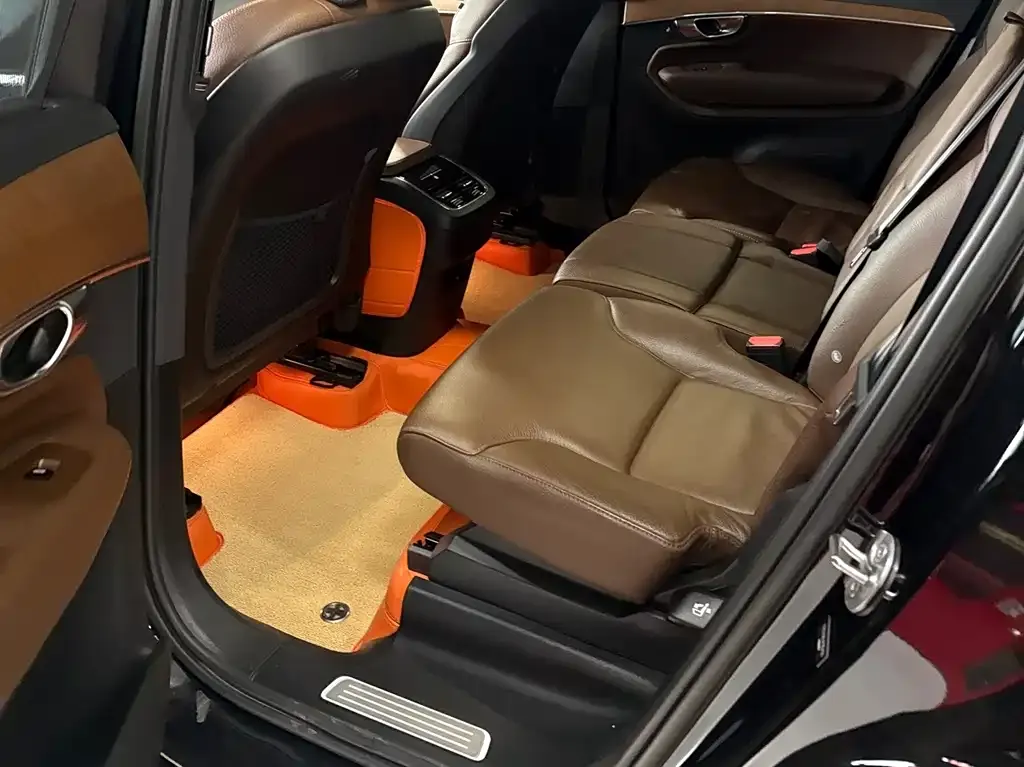 Volvo XC90 2023 из CN, фото 5