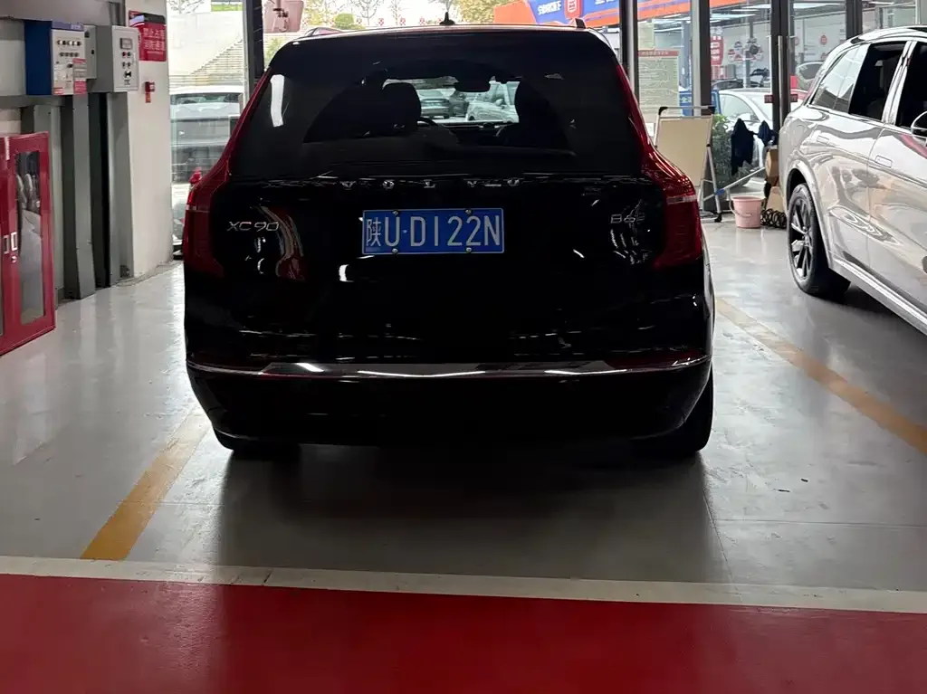 Volvo XC90 2023 из CN, фото 7