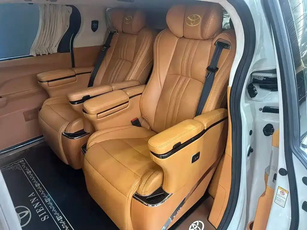 Toyota Sienna 2022 из CN, фото 10