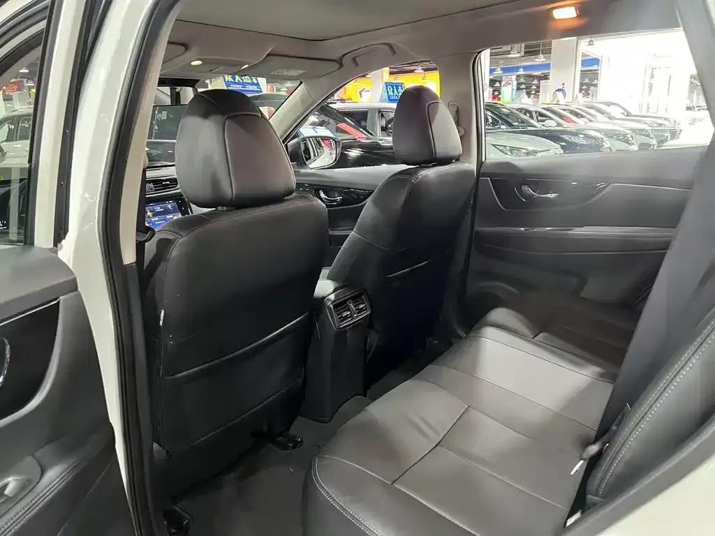 Nissan X-Trail 2024 из CN, фото 8