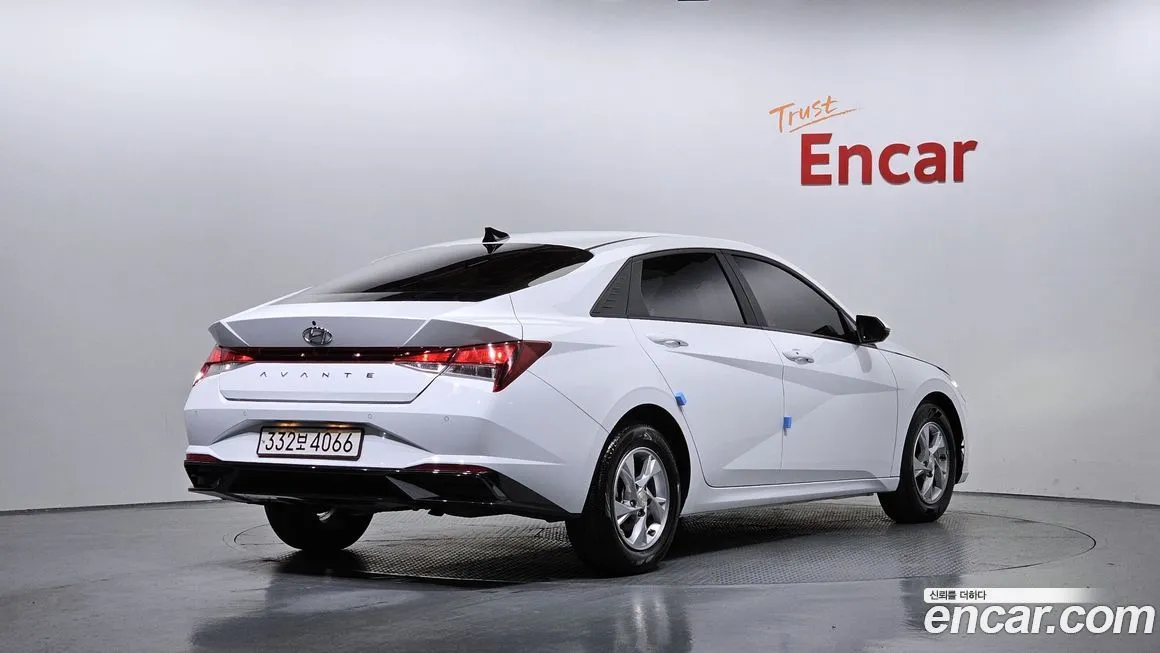 Hyundai AVANTE — фото 2