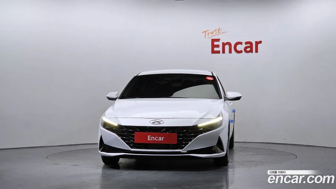 Hyundai AVANTE — фото 3