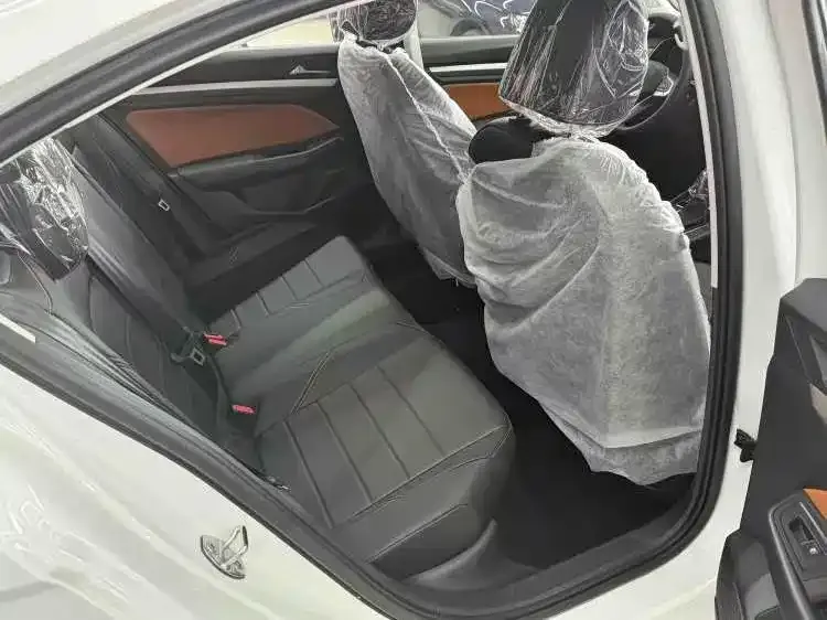 Volkswagen Bora 2025 из CN, фото 8