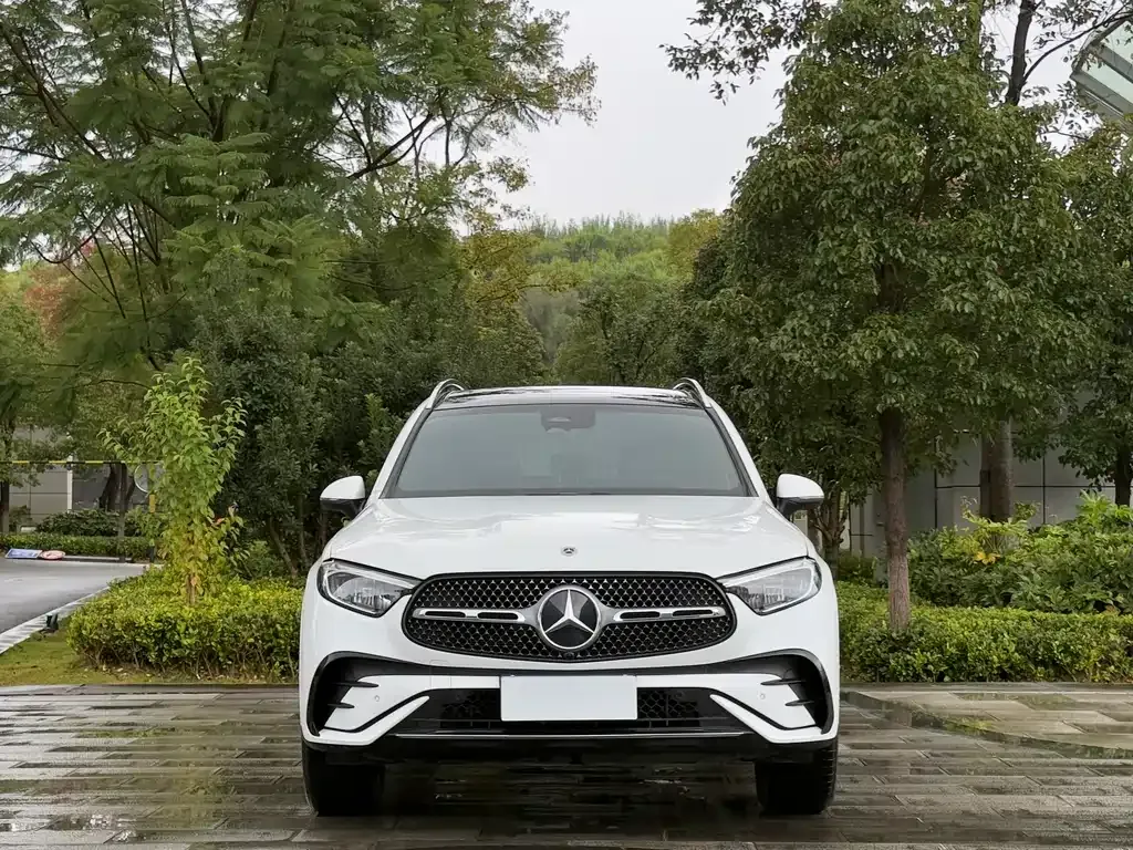 Mercedes-Benz GLC 2023 из CN, фото 2