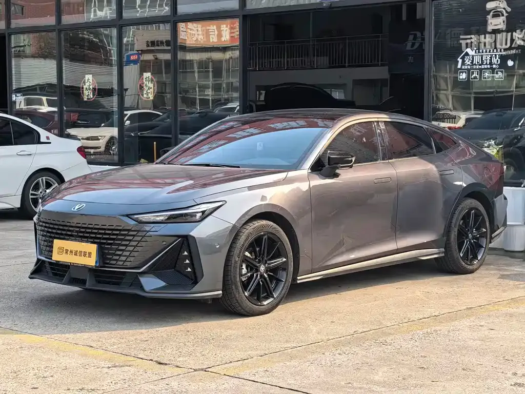 Changan UNI-V 2024 из CN, фото 1