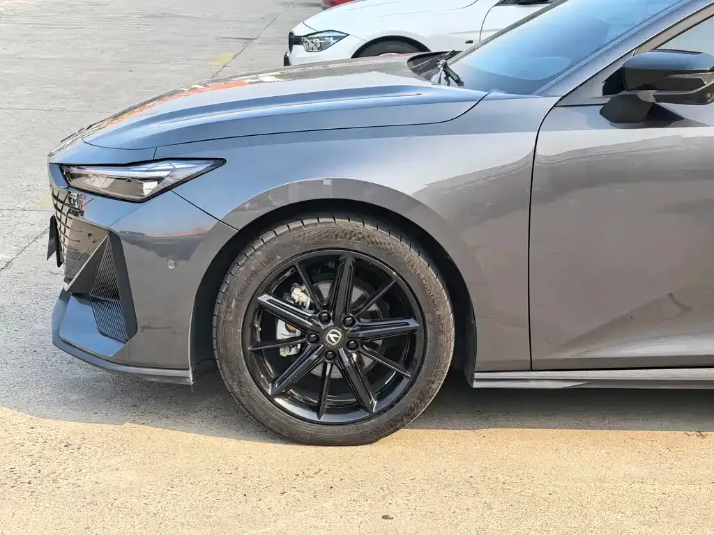 Changan UNI-V 2024 из CN, фото 4