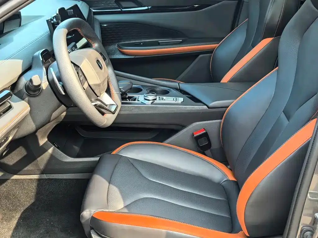 Changan UNI-V 2024 из CN, фото 6