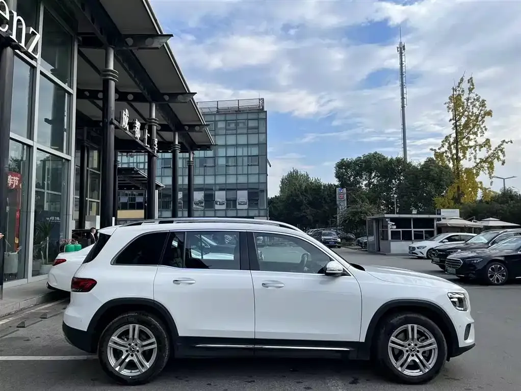 Mercedes-Benz GLB 2023 из CN, фото 5